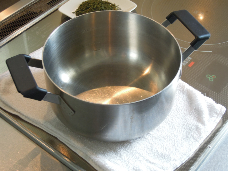 Tales of Japanese tea Enhancing your tea by roasting How to roast