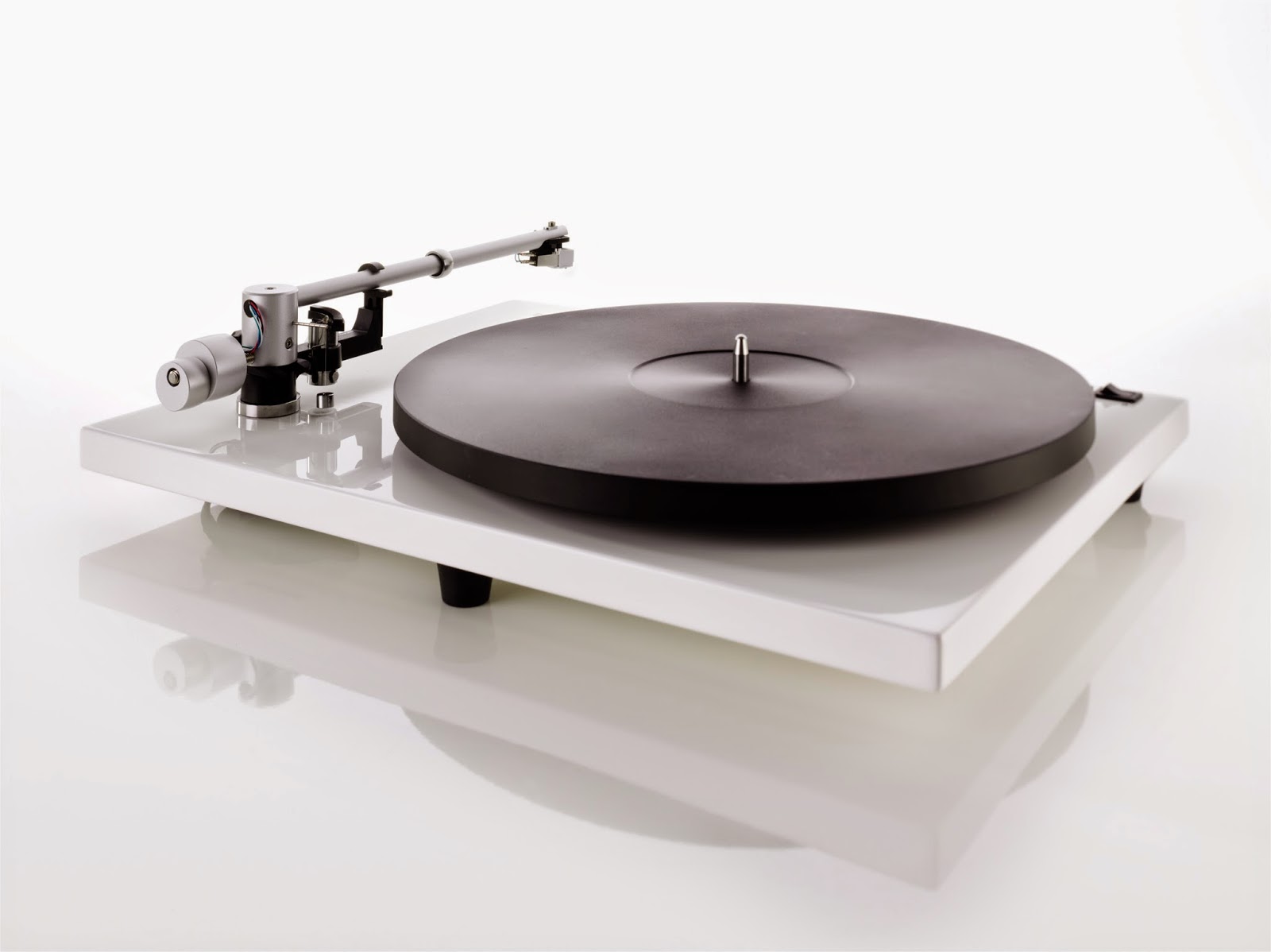 THORENS TD 203 turntable new – Ultimate High-Fidelity