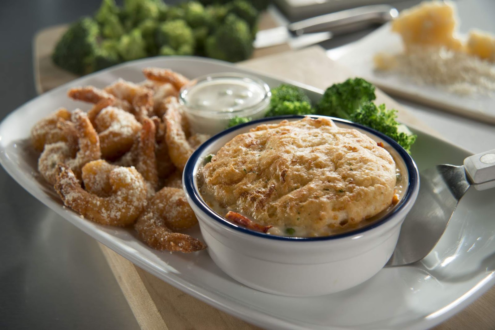 Enjoy the New Seaside Mix & Match at Red Lobster ad Thrifty Jinxy