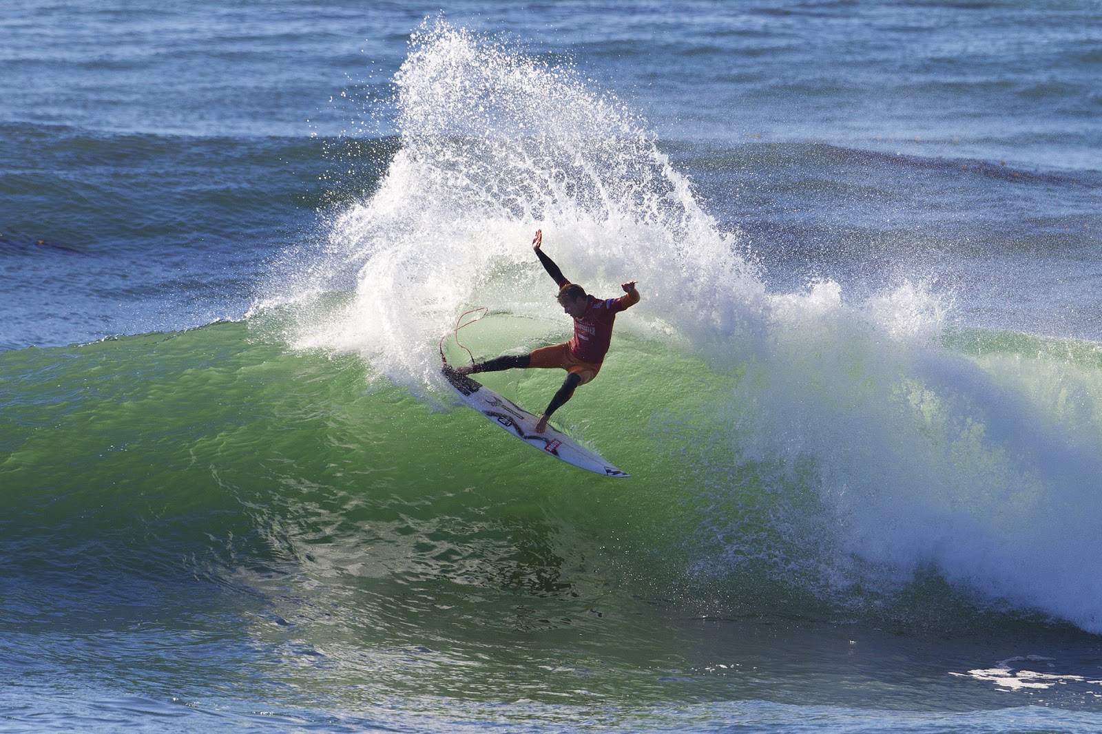 Australian Taj Burrow wins Santa Cruz surfing contest Elliott Almond