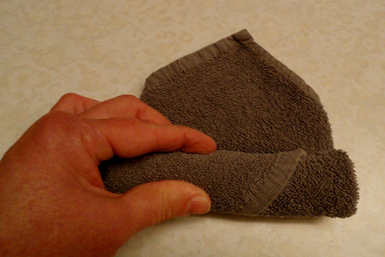 Griggs Dakota How to Roll Towels and Washcloths