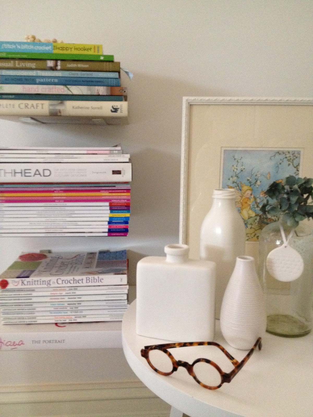 beautiful south The Floating bookshelf