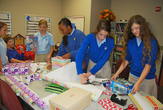 Montgomery Catholic&#039;s Middle School Help Serve those in Need this Christmas 1