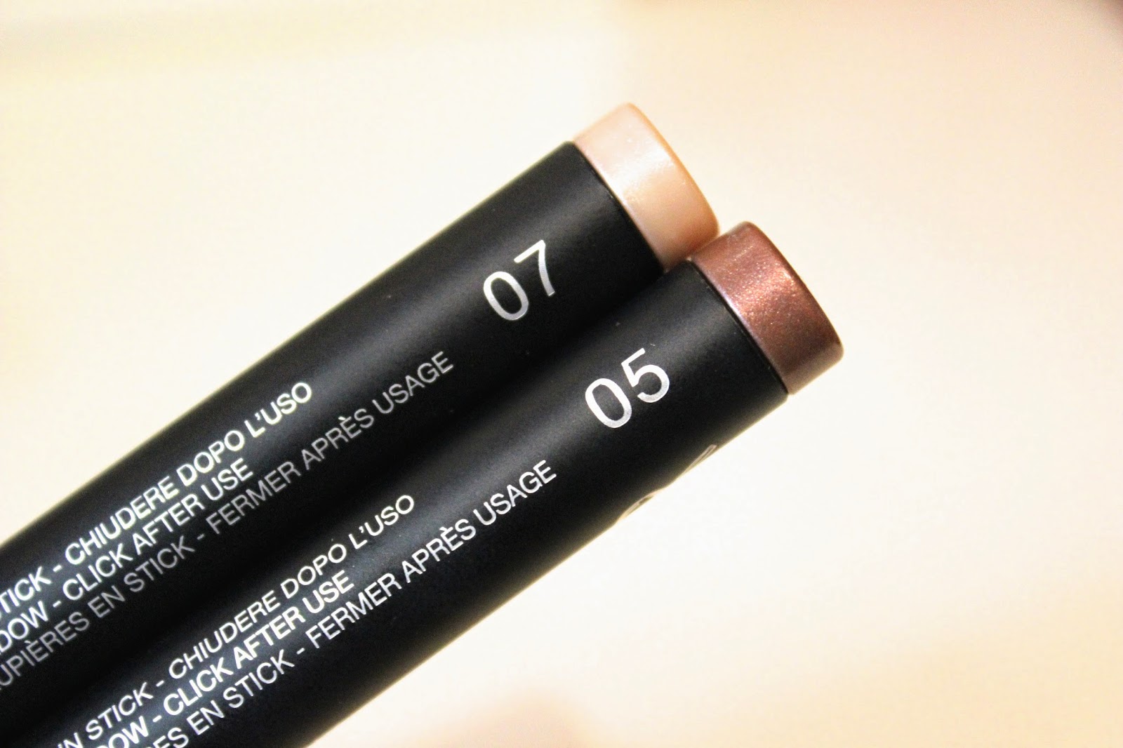 Kiko Long Lasting Stick Eyeshadow // Review BRITISH BEAUTY ADDICT