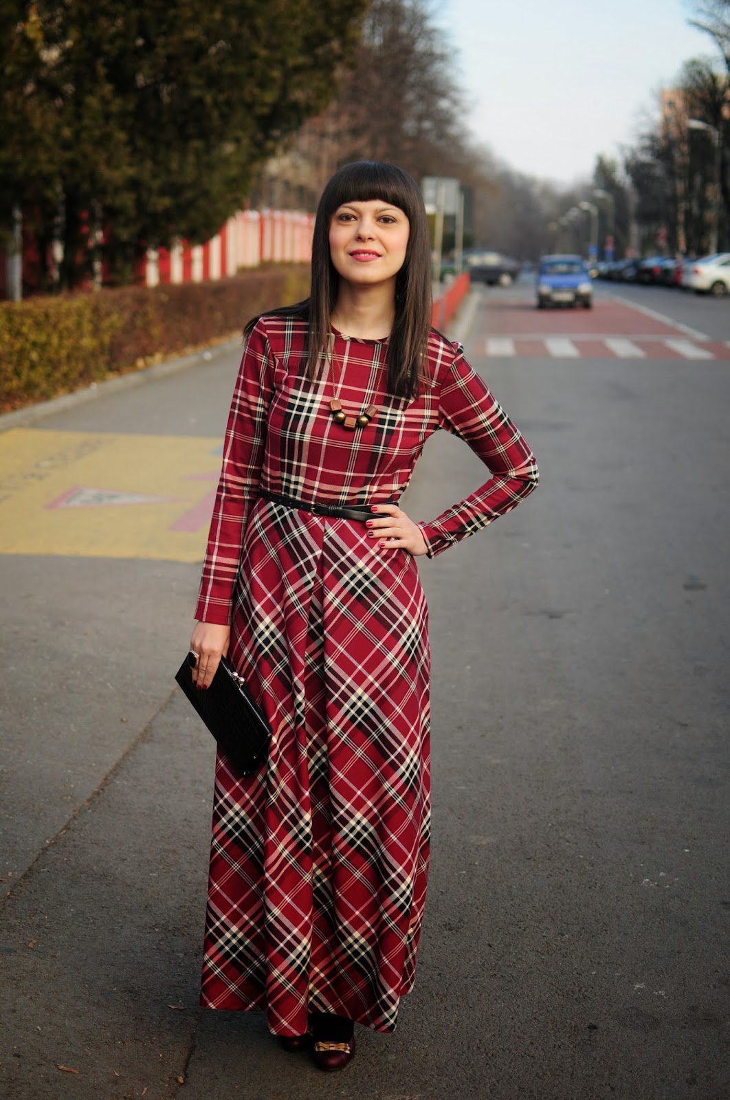 Miss Green has a new home: Long plaid dress for Christmas