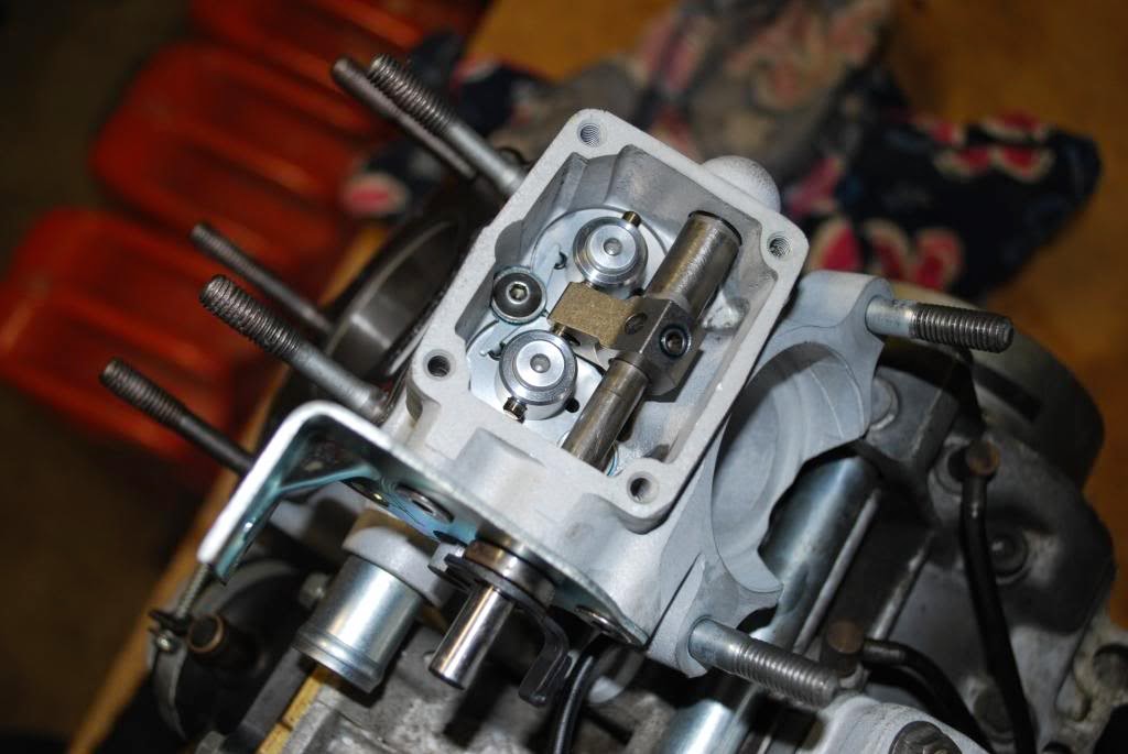 Suzuki RGV 250 VJ22 1995 Rebuild Log Power Valves
