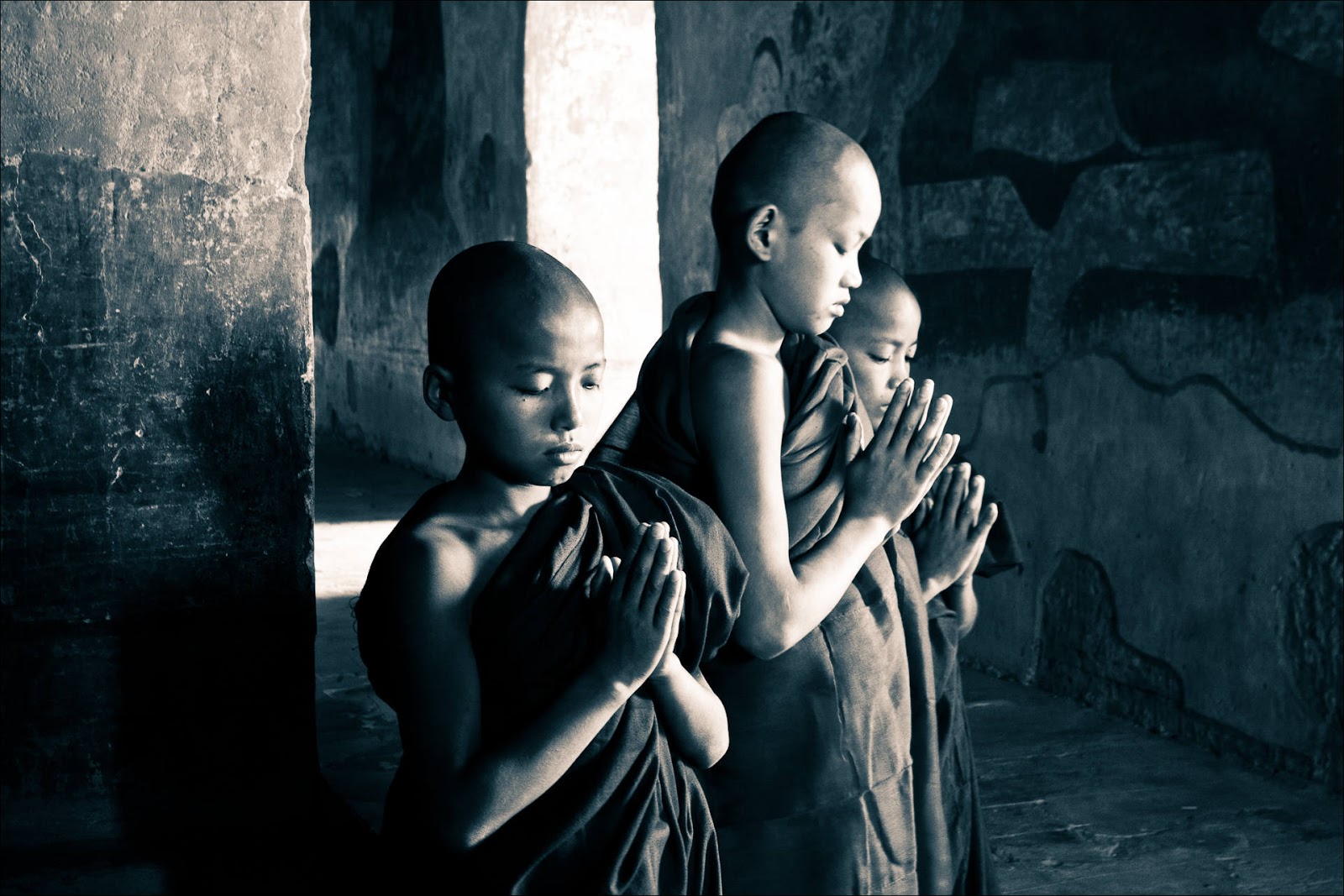 namo tassa bhagavato arahato samma sambuddhassa namo tassa bhagavato arahato samma sambuddhassa