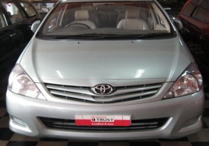 Review By Automotive Blog For Cars Toyota Innova G 8 Seater