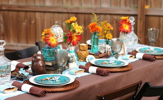 Twirling Clare: colorful thanksgiving table decor Twirling Clare: colorful thanksgiving table decor