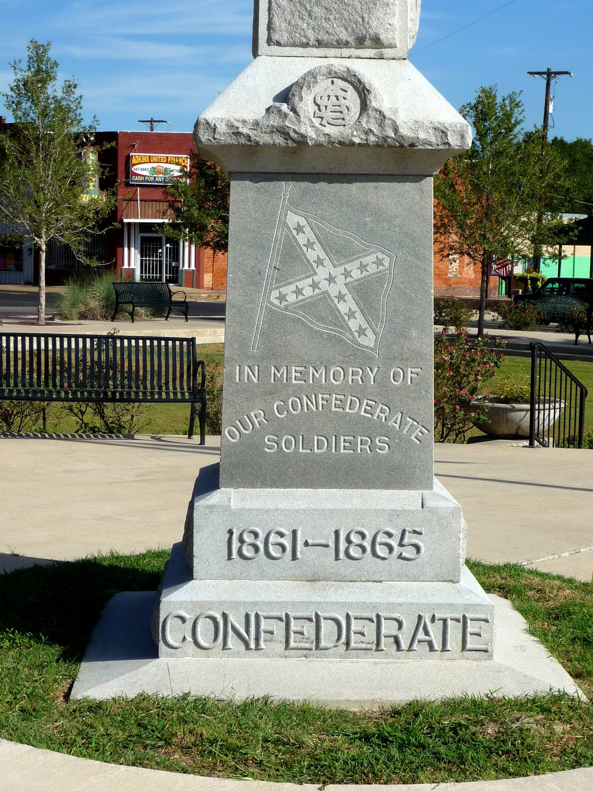 19.%2BMONUMENT%2BSOLDIER..jpg