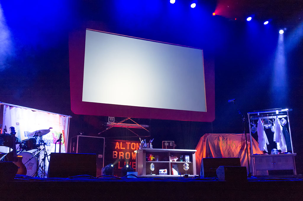 Bubba's Garage Backstage Meet and Greet with Alton Brown