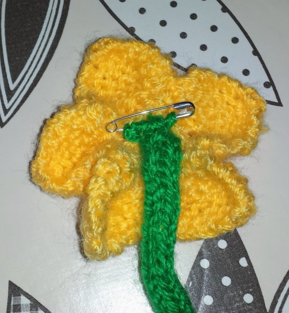 Sophie's Knit Stuff Knitted Daffodils for Irish Cancer Society