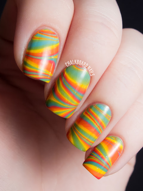 Chalkboard Nails: Citrus water marble