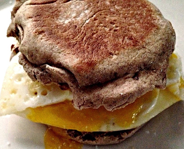 Thomas' Limited Edition English Muffins and Bagels with Recipes