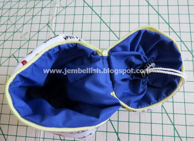 Creating my way to Success Zipped Cylinder Toiletry Bag Tutorial