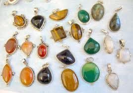 How To Buy Jewelry Wholesale