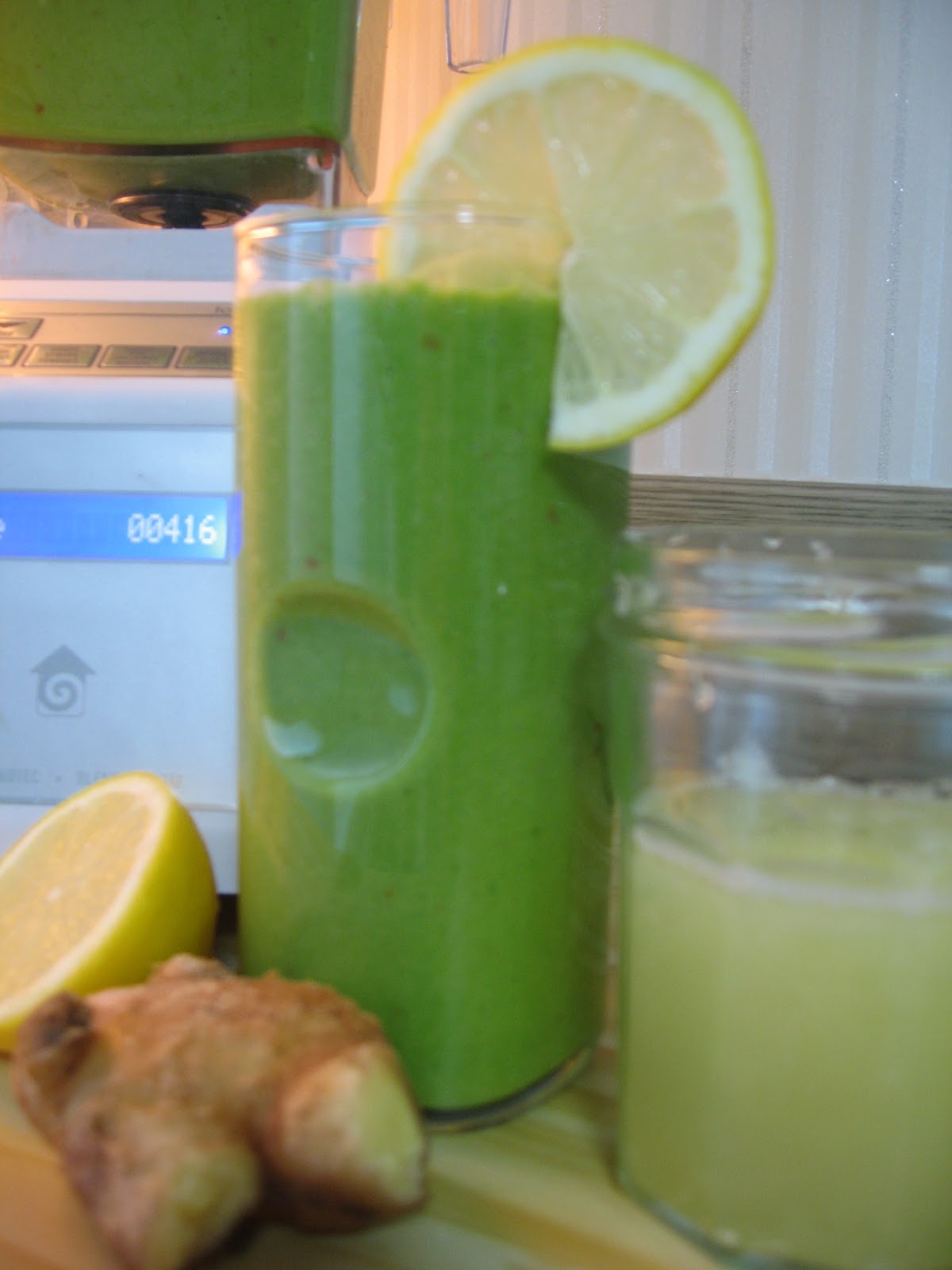 Systemic Candida Green Smoothies Galore!