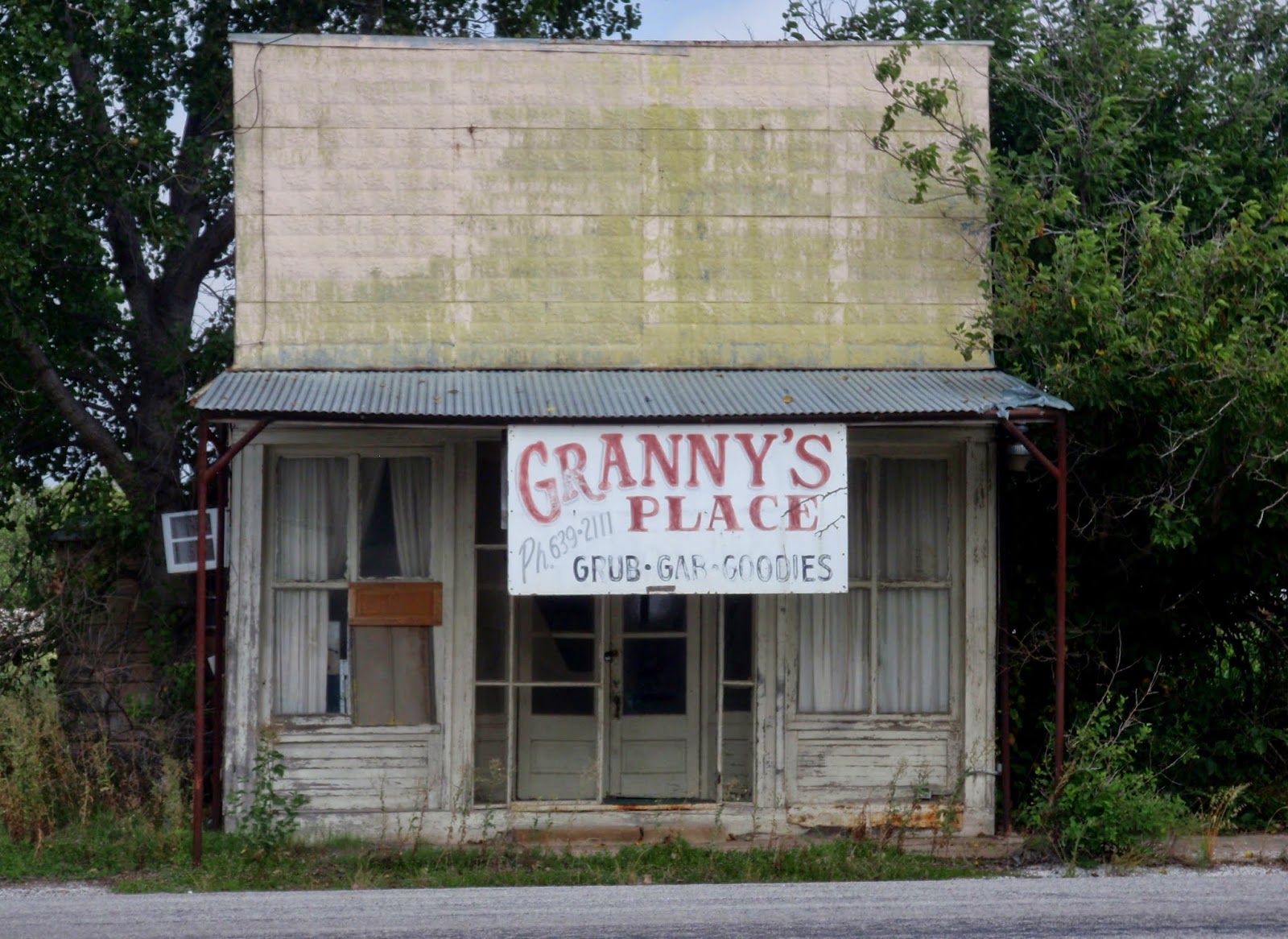 Pedal Pushers Tour the Peanut Country