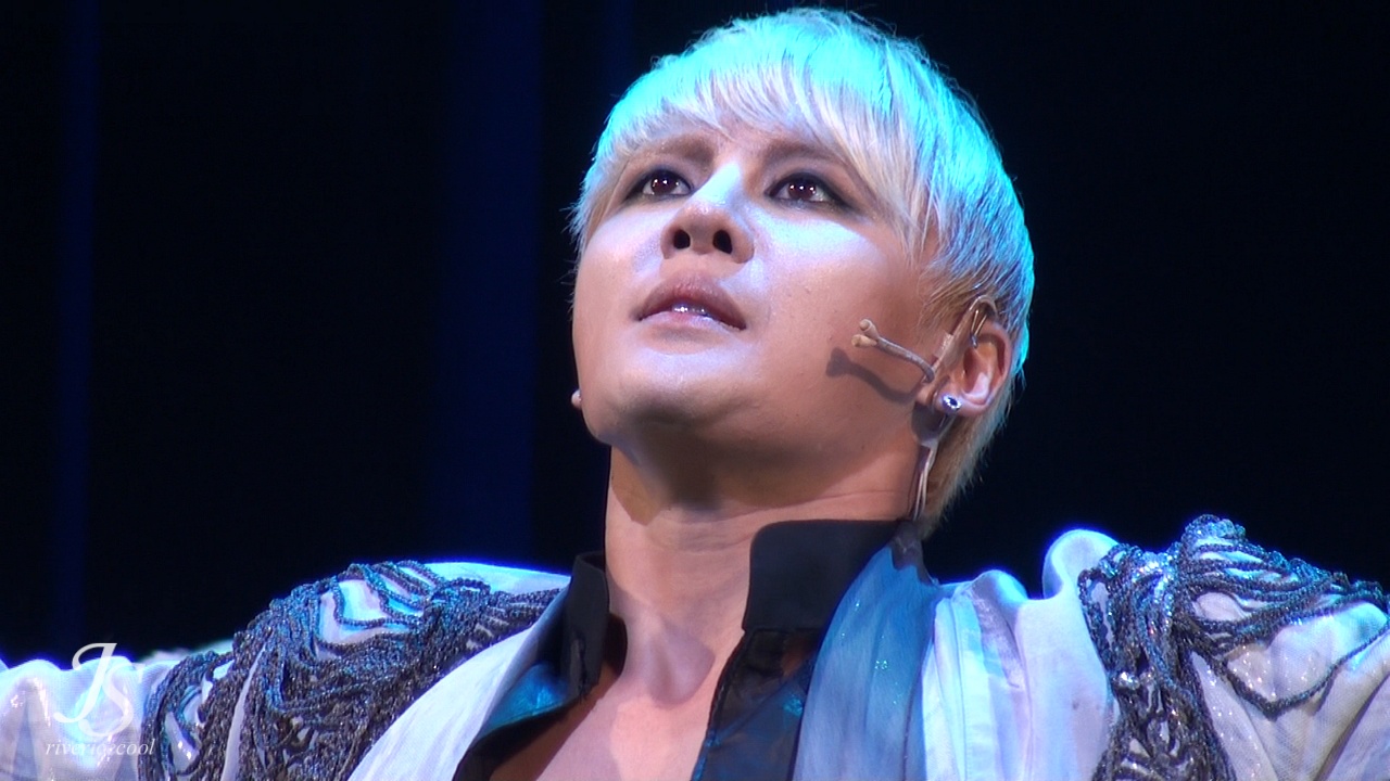 Xiah Junsu Hairstyle