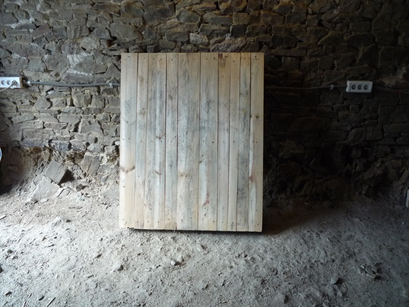 DIY dry toilet system for 8 Euros or 11 Part 2 The Cabin