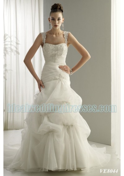 2011 Wedding Gowns on Wedding Dresses 2011