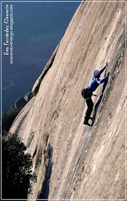 Pablo en "La Llambría (8a)" en el Cancho de los Brezos, La Pedriza