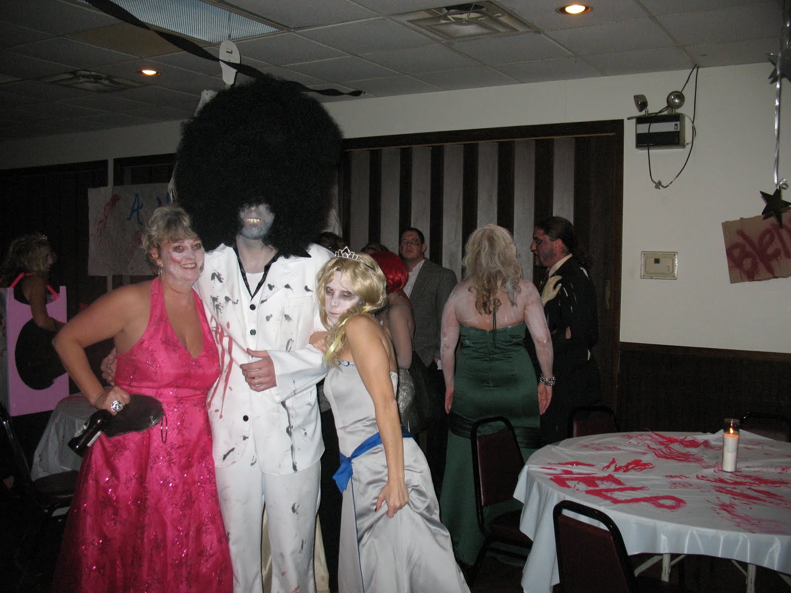 Tuesch You Were Here! Zombie Prom 2027