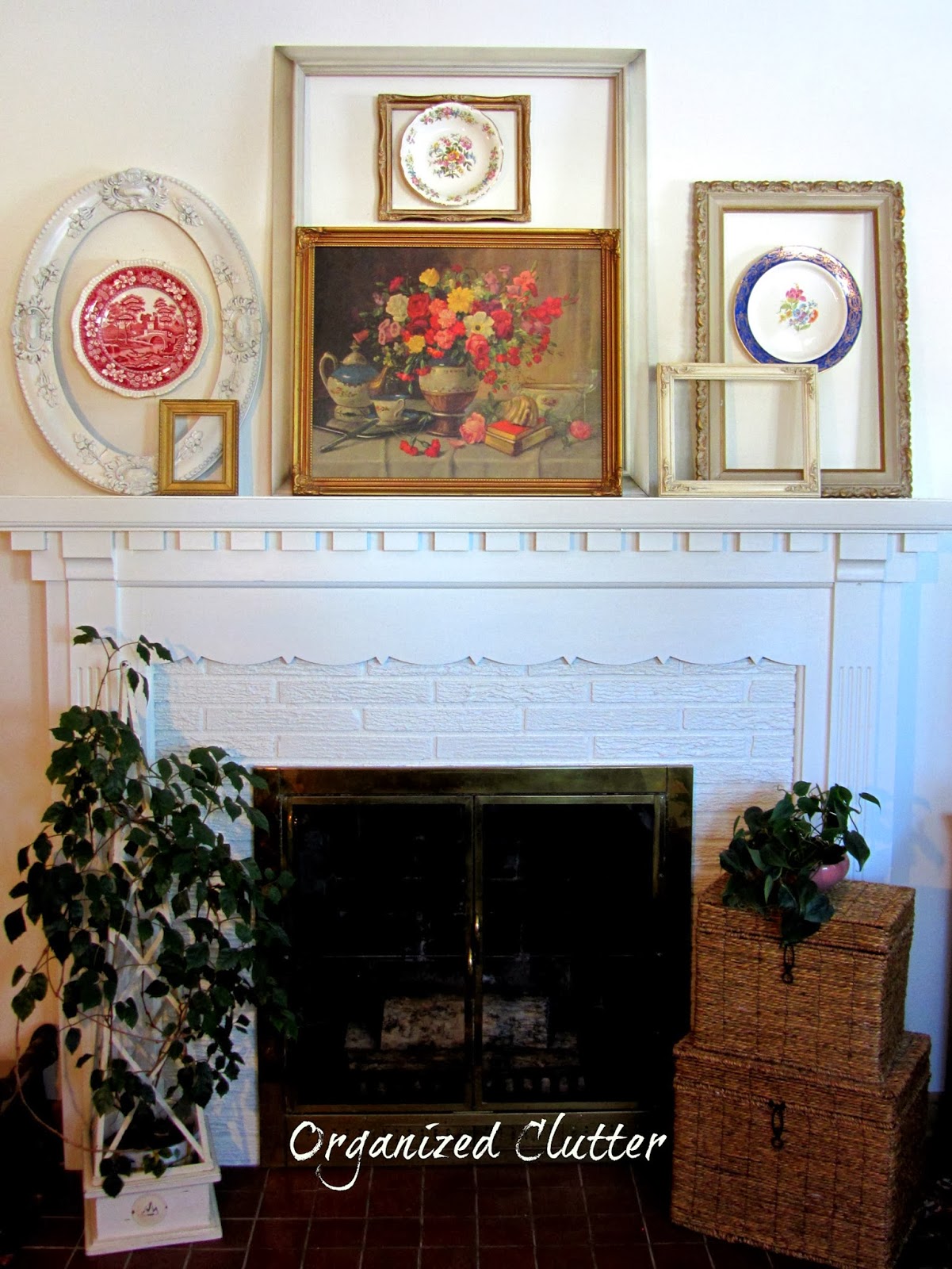 Frames and Plates on the Mantel Organized Clutter