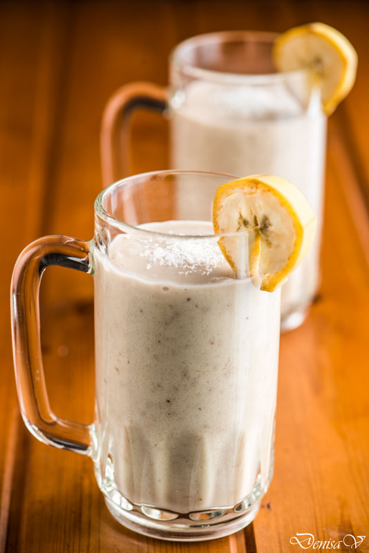 Banana coconut smoothie Hungry Shots