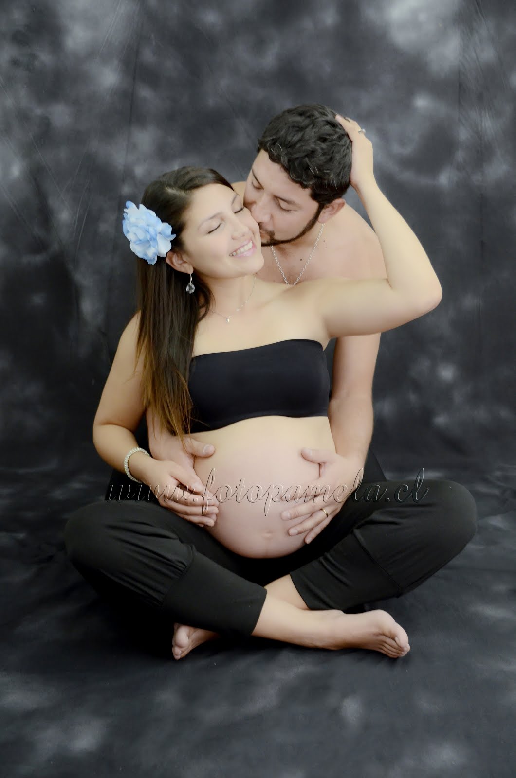 embarazada pareja foto estudio en providencia