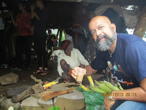 Tea and Corn cob at "Village Plateau"  stall.