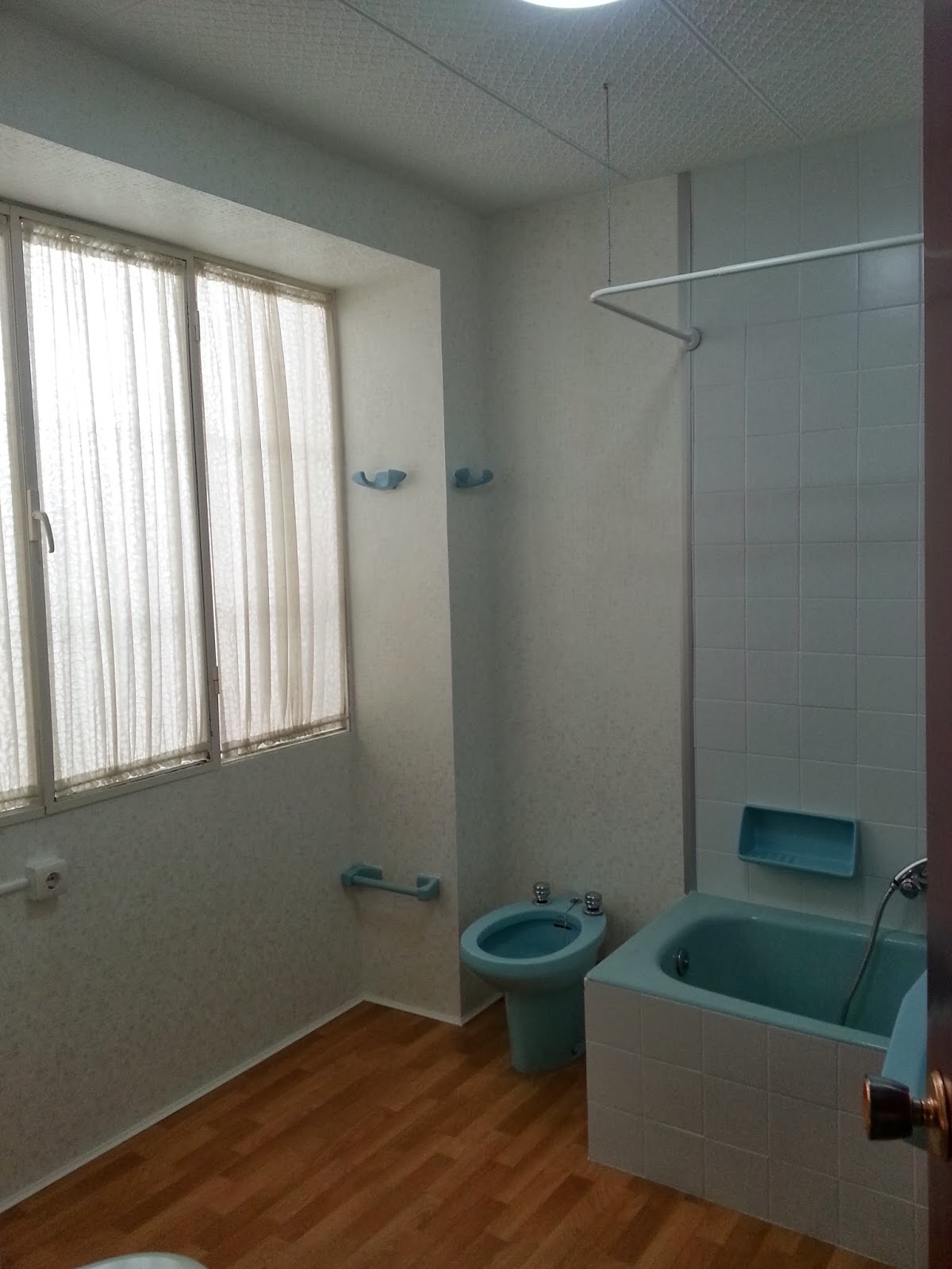 Papeles Pintados y Decoraciones en general: Papel para baño