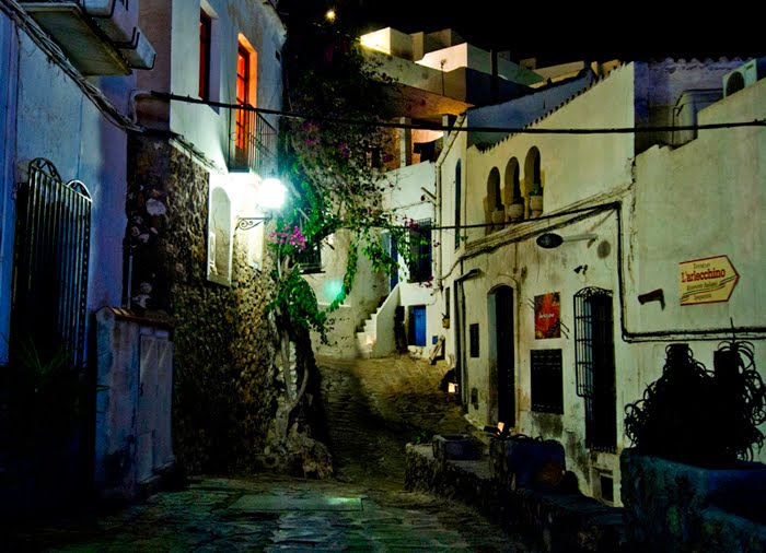 MOJACAR  DE NOCHE MAGNIFICA FOTO