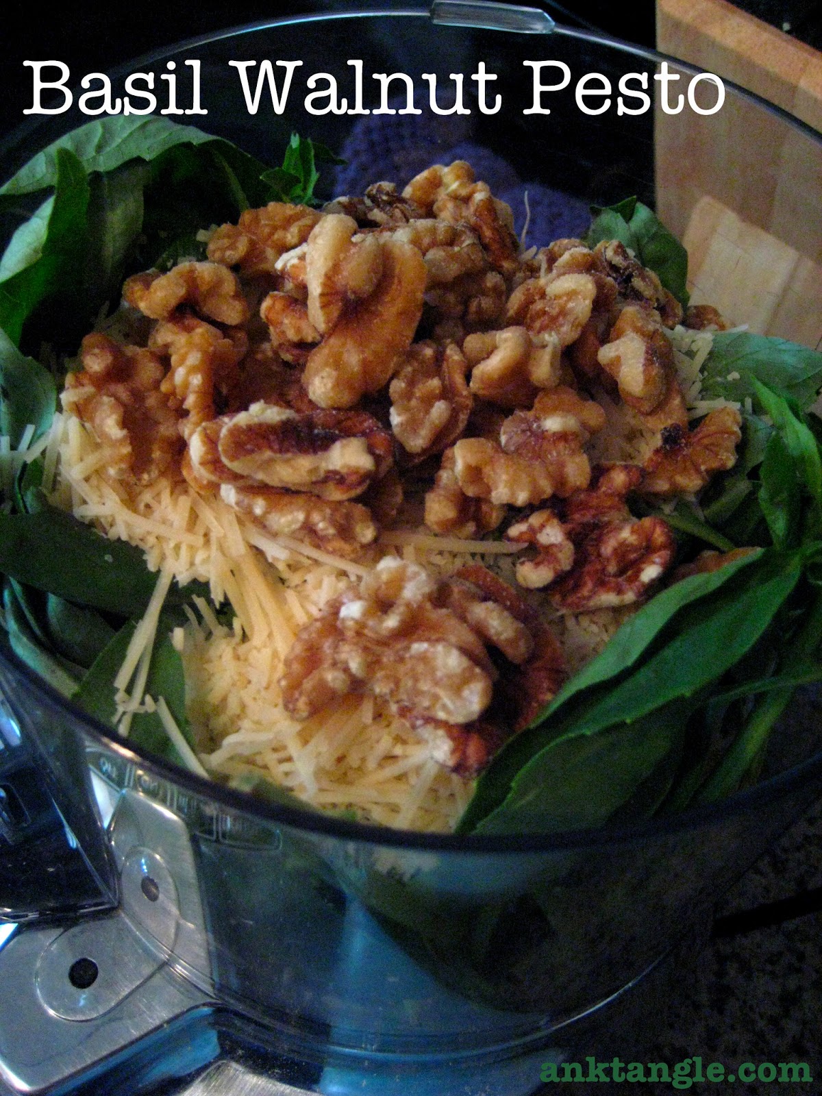 Anktangle Basil Walnut Pesto