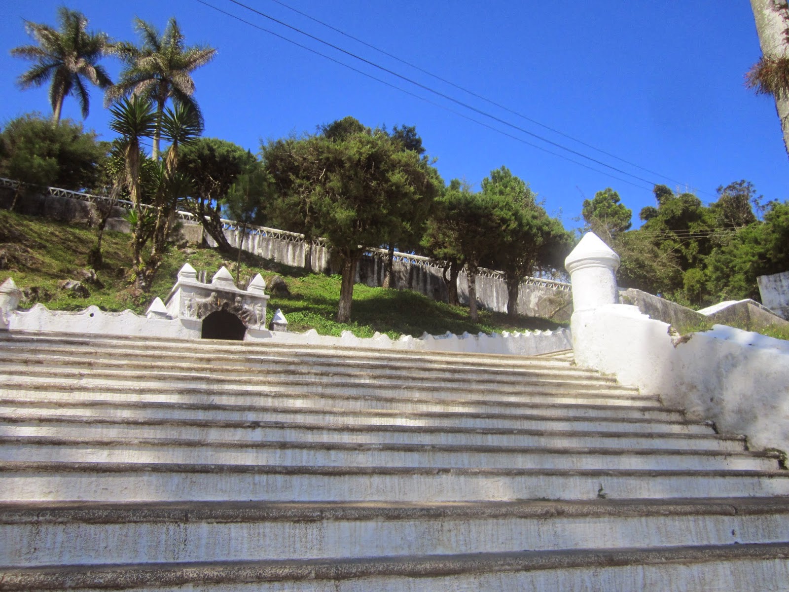 Gradas en Iglesia el Calvario, Cobán Discovering Guatemala