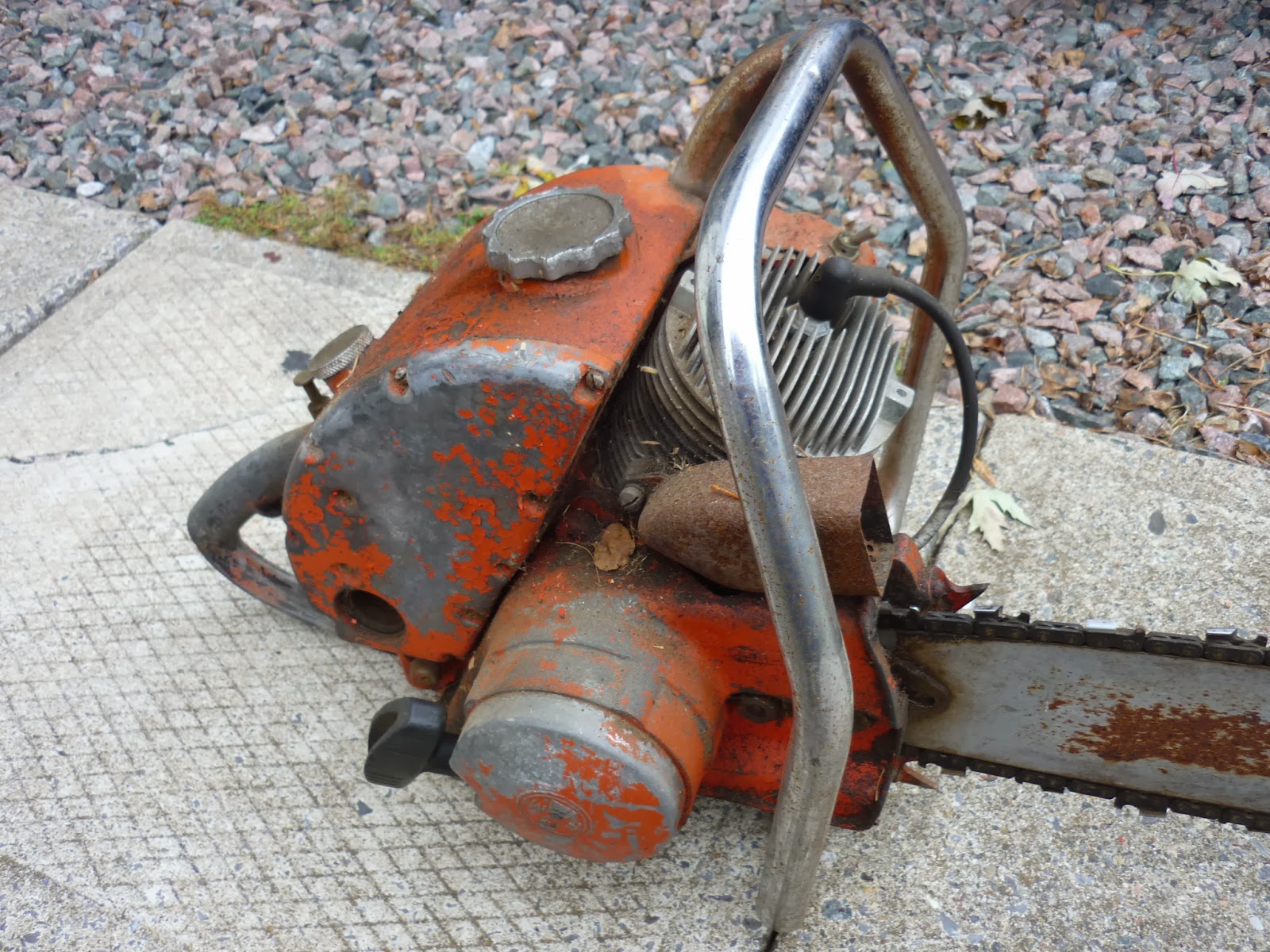 VINTAGE CHAINSAW COLLECTION: LOMBARD D64. tillotson fuel filter 