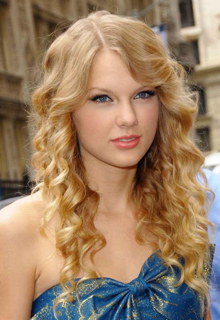 My 411 on Hairstyles: Long Curly Hair Styles