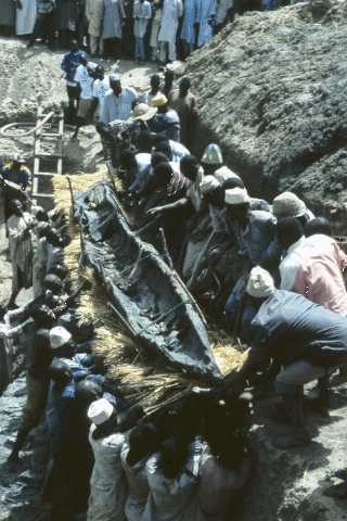 AFRICA'S OLDEST KNOWN BOAT