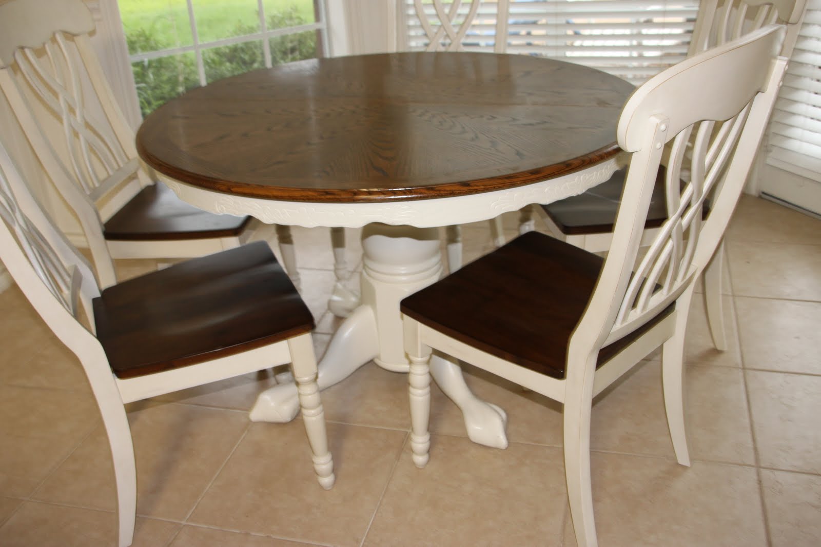That Village House Kitchen Table Redo & Linky Party