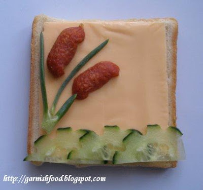 cucumber picture on sandwich