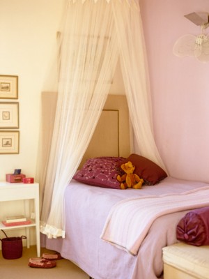 Decora el hogar: Dormitorios modernos color rosa