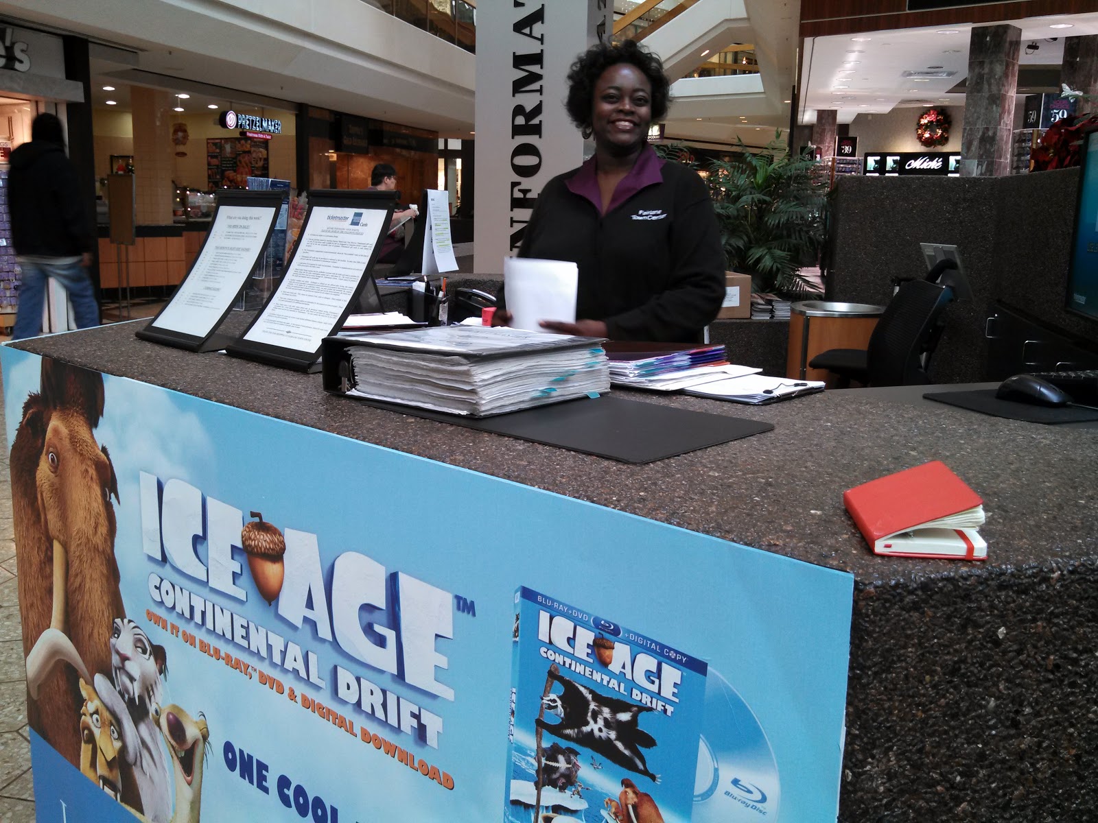 FREE IS MY LIFE Fairlane Mall is ready for Black Friday Shopping and