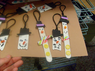 Shifting Teacher K-2: Ornaments and Guided Reading