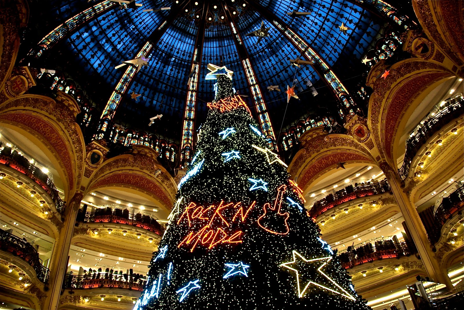 Paris Christmas