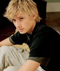 Alex pettyfer ♥