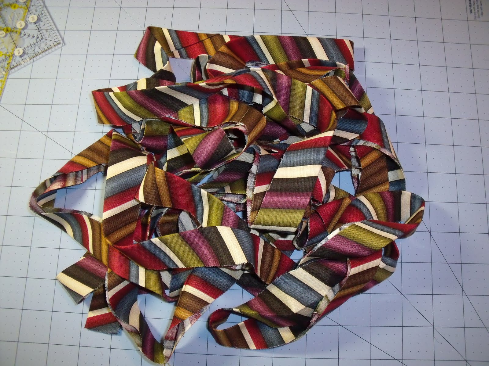 Loose Threads Continuous Bias Binding Tutorial