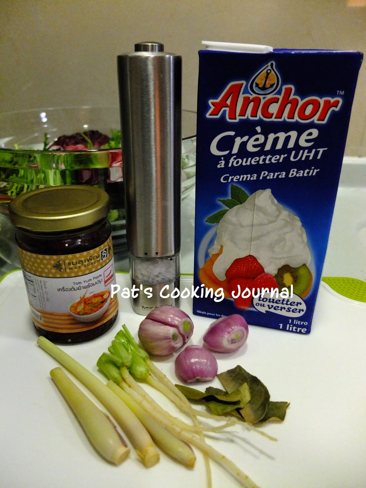 Pat's Baking & Cooking Journal PP的烹飪· 烘培· 逸誌: Australian Blue Mussels in  Creamy Tom Yum Sauce (冬陰公忌廉汁煮澳洲藍青口)