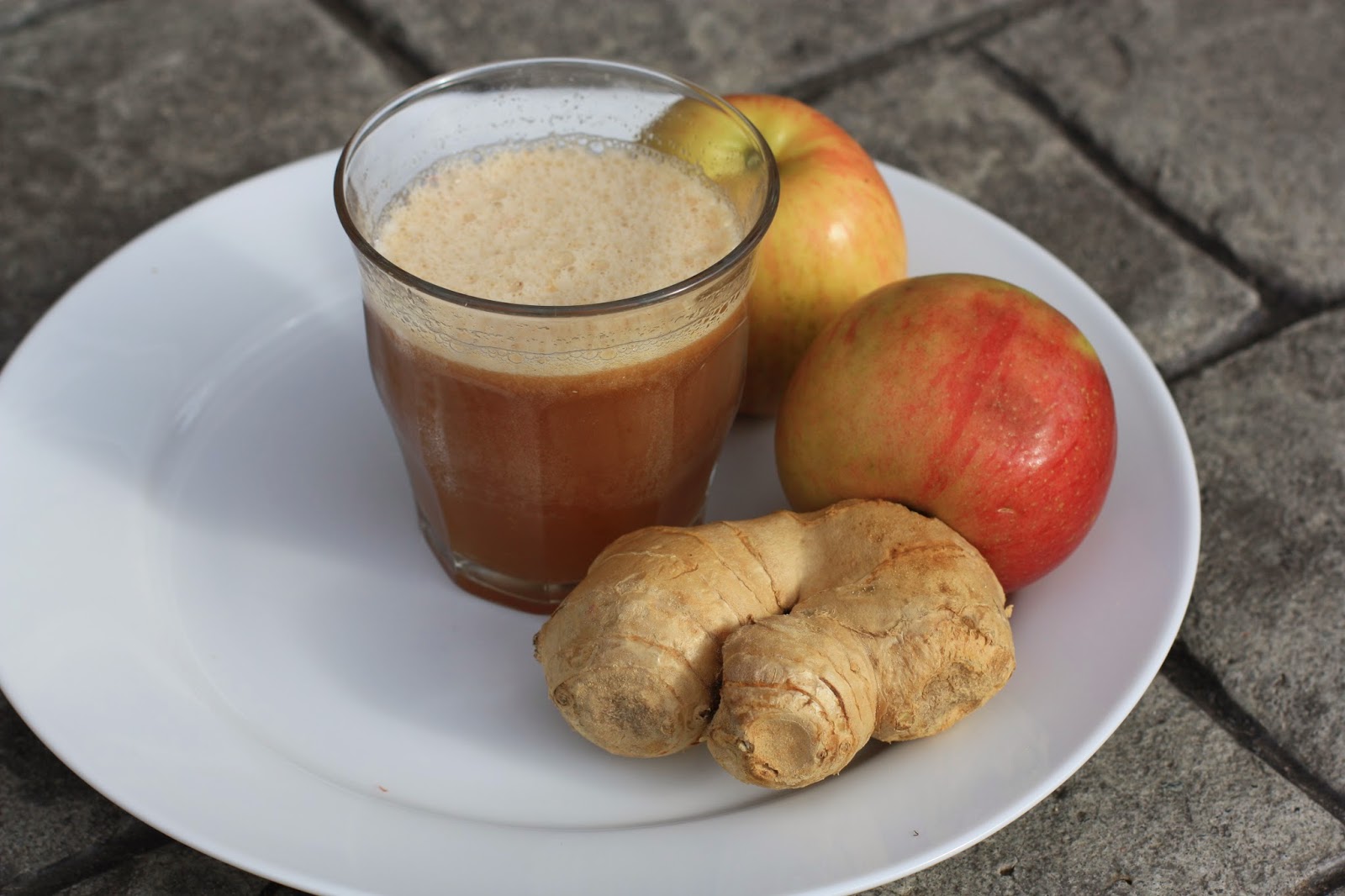 Chow and Chatter Jamaican Apple and Ginger Juice