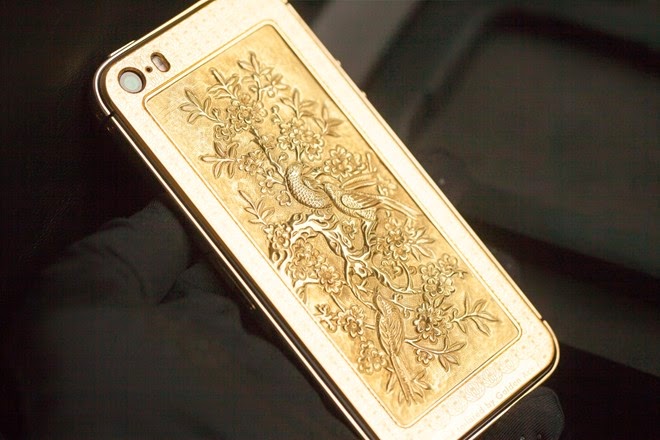 iPhone 5S tranh chạm bằng vàng khối ở VN