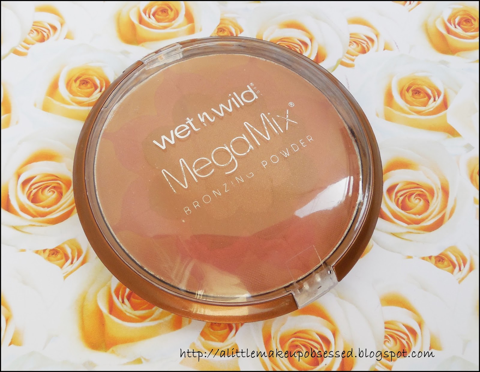 Wet 'n' Wild Mega Mix bronzing powder Sun Touched a little make up